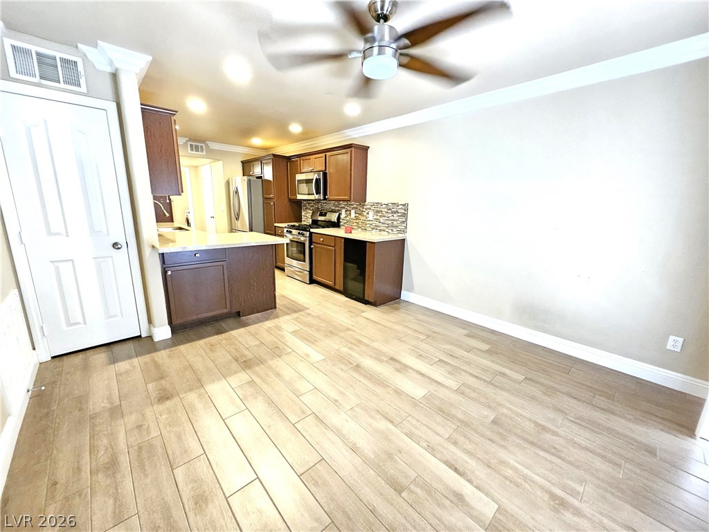 432 Winthrop Place Property Photo 9