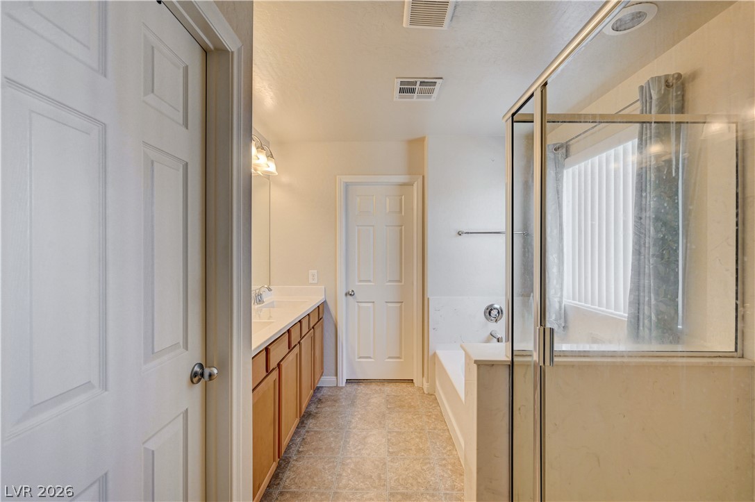 9882 Bangalore Court Property Photo 16