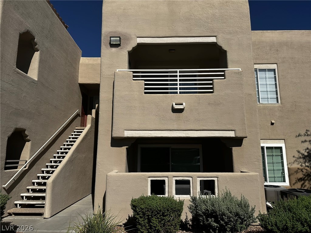 1908 North Tierra Vista Drive 211 Property Photo 3
