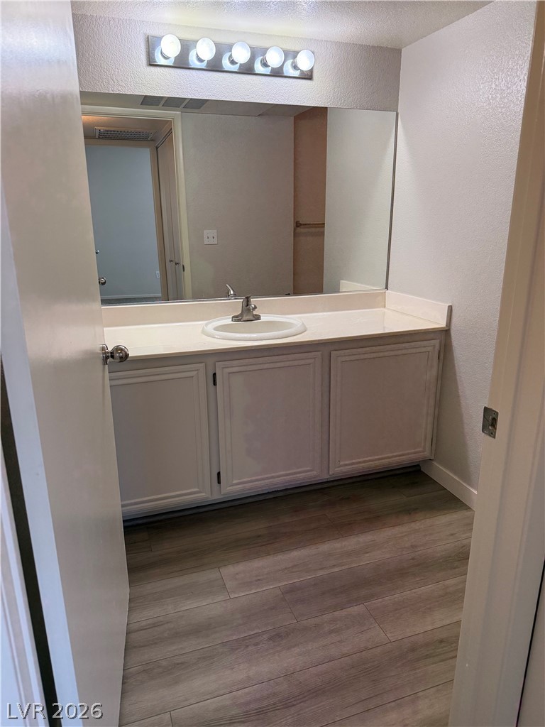 1908 North Tierra Vista Drive 211 Property Photo 12