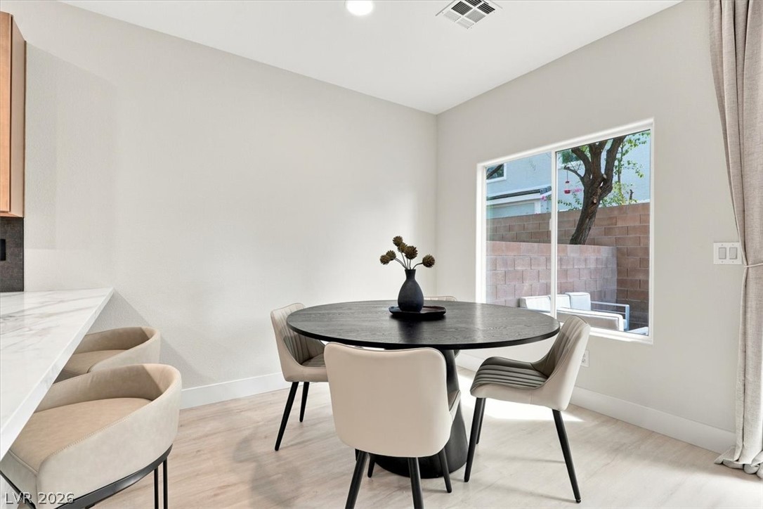 232 Friendly Court Property Photo 8