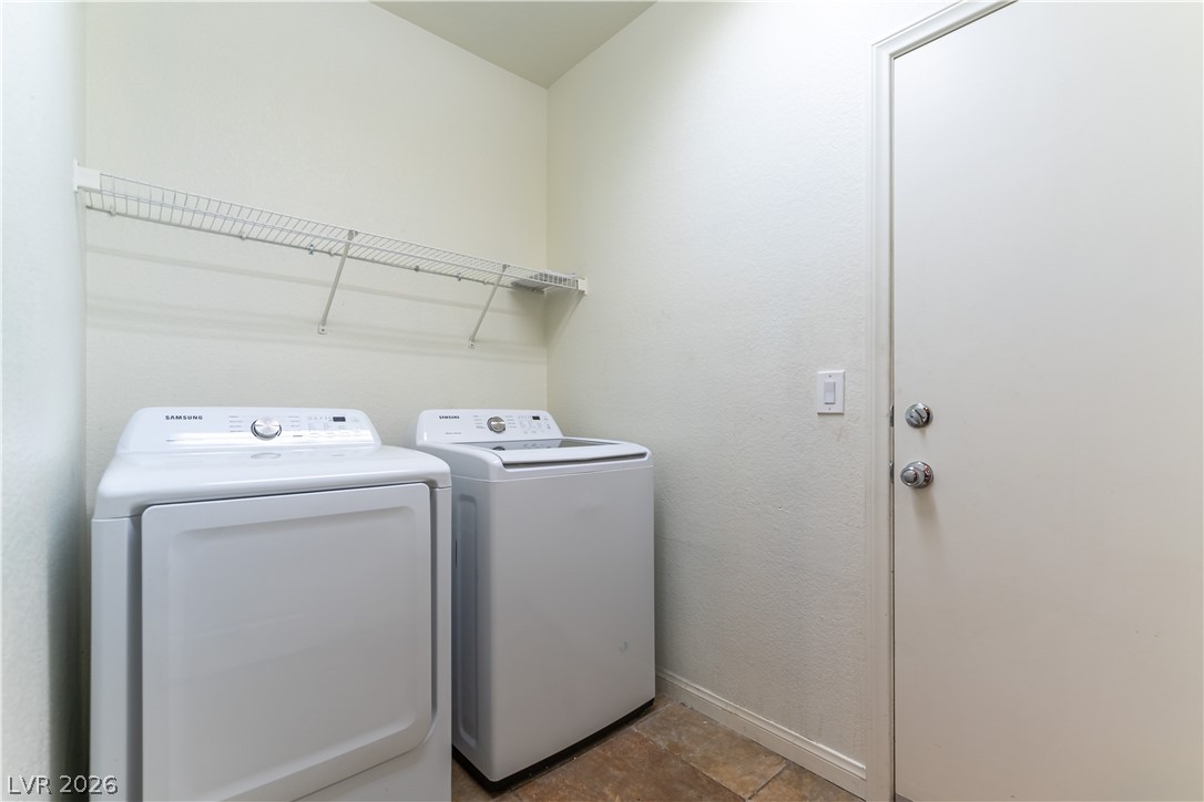 1189 Grove Park Street Property Photo 22