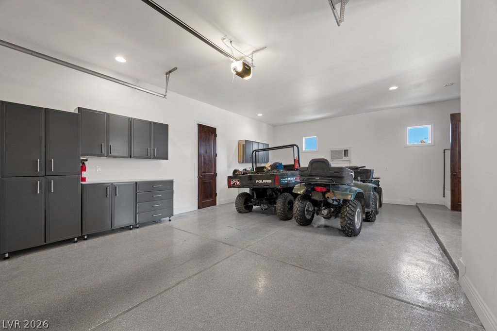 8035 Palm Cove Court Property Photo 14