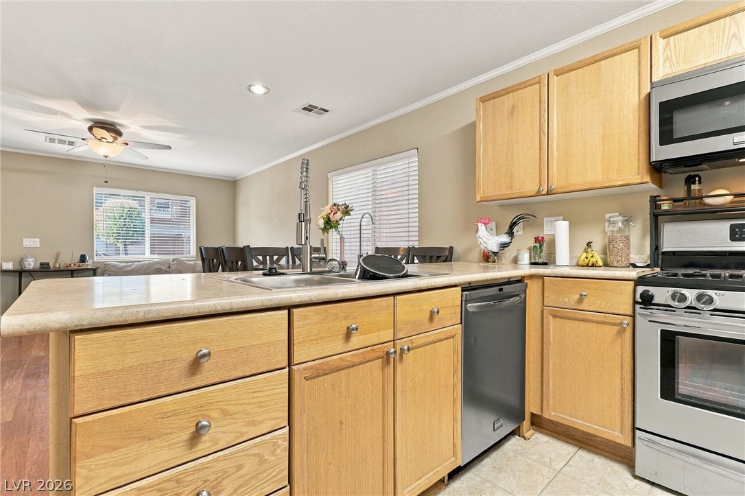 9104 Silk Threads Avenue Property Photo 8