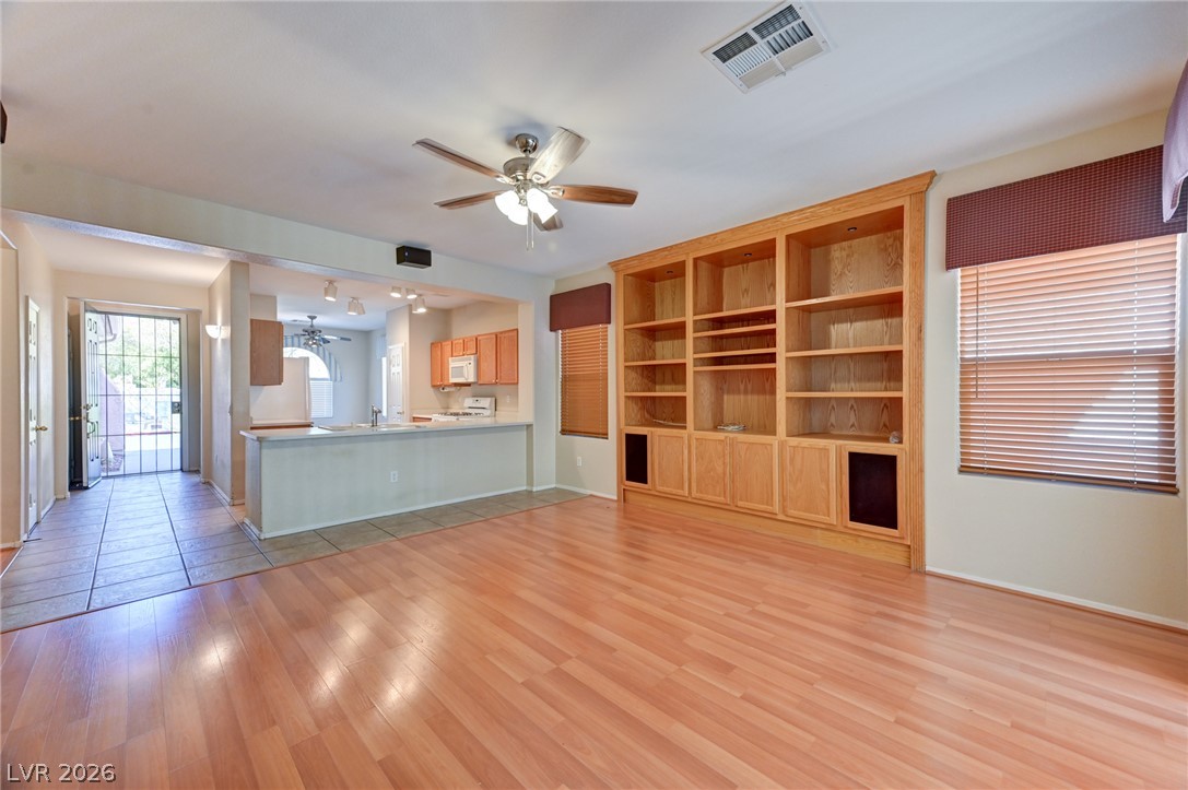 5131 Opal Crest Avenue Property Photo 6