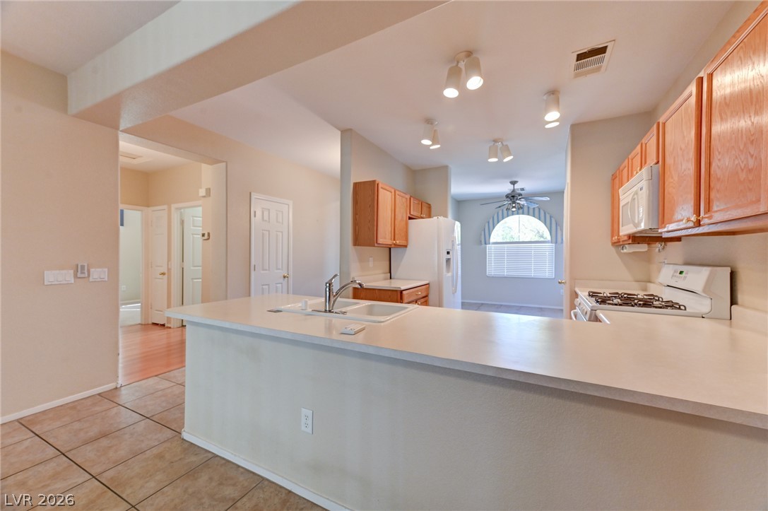 5131 Opal Crest Avenue Property Photo 8