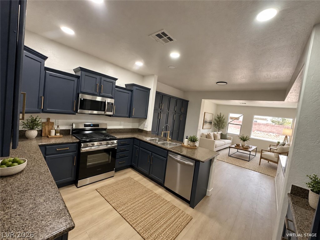 5728 Flying Birdie Avenue Property Photo 9