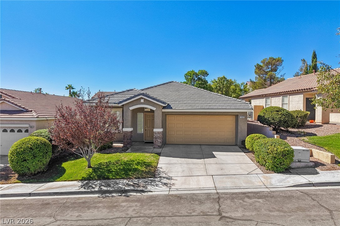 10669 Oak Crest Avenue Property Photo 1