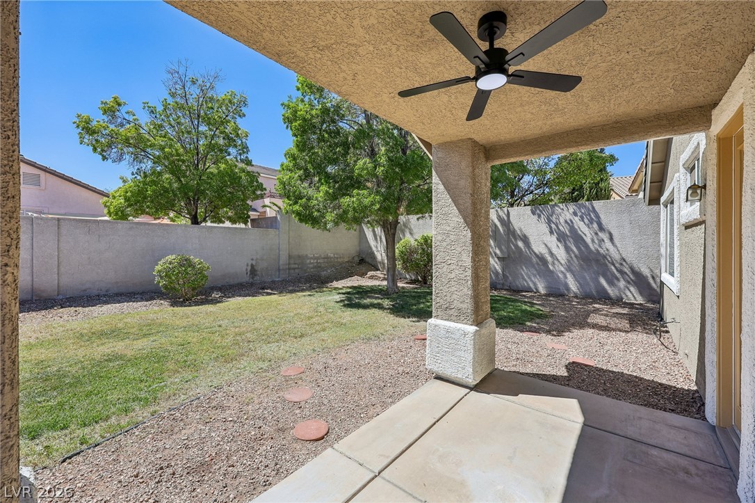 10669 Oak Crest Avenue Property Photo 4