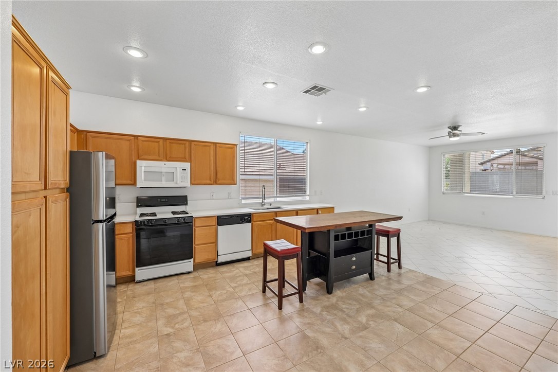 10669 Oak Crest Avenue Property Photo 11