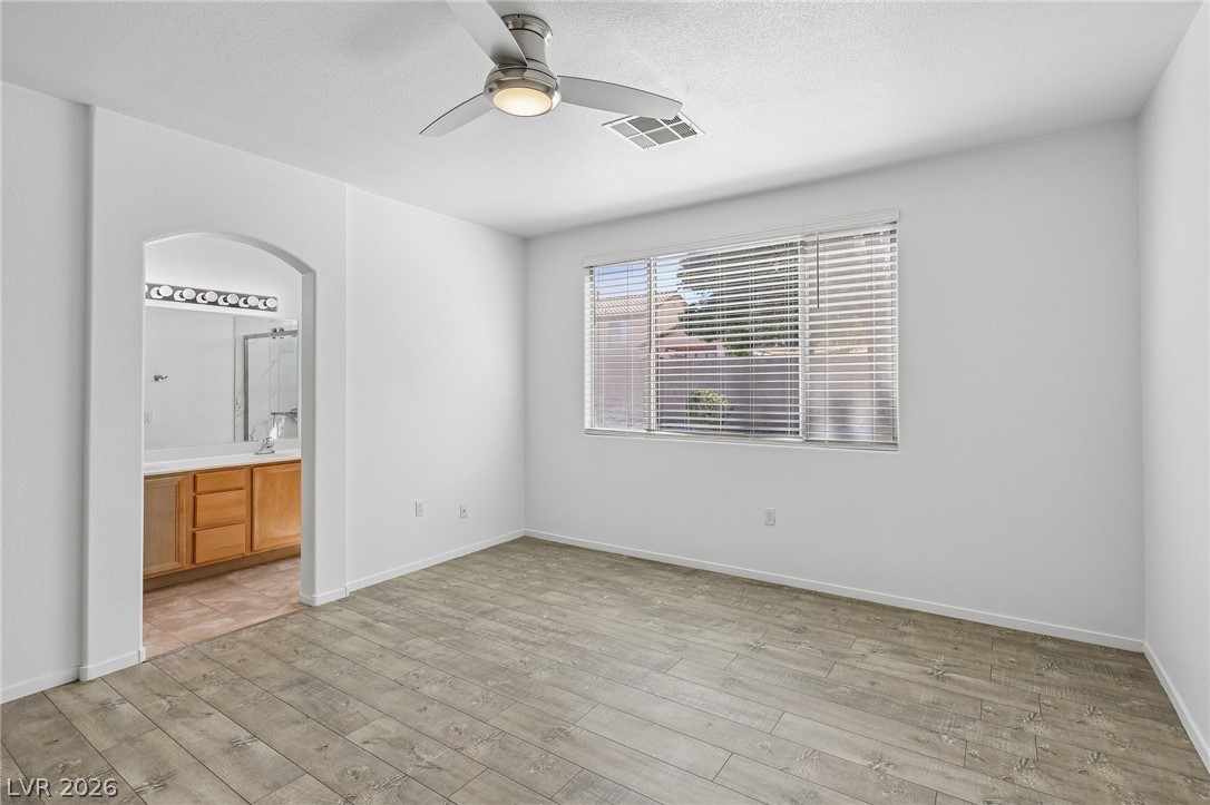 10669 Oak Crest Avenue Property Photo 16