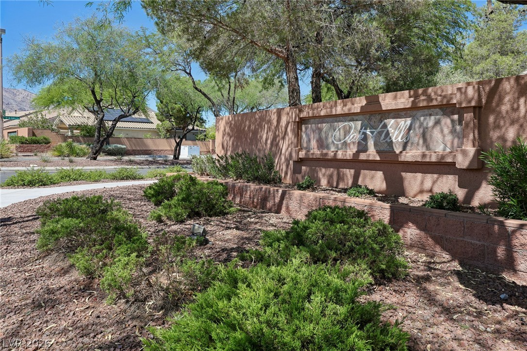 10669 Oak Crest Avenue Property Photo 25