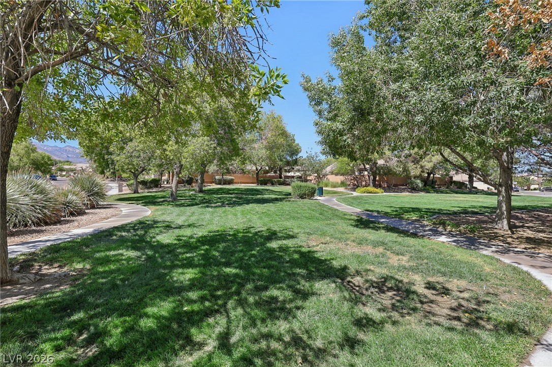 10669 Oak Crest Avenue Property Photo 28