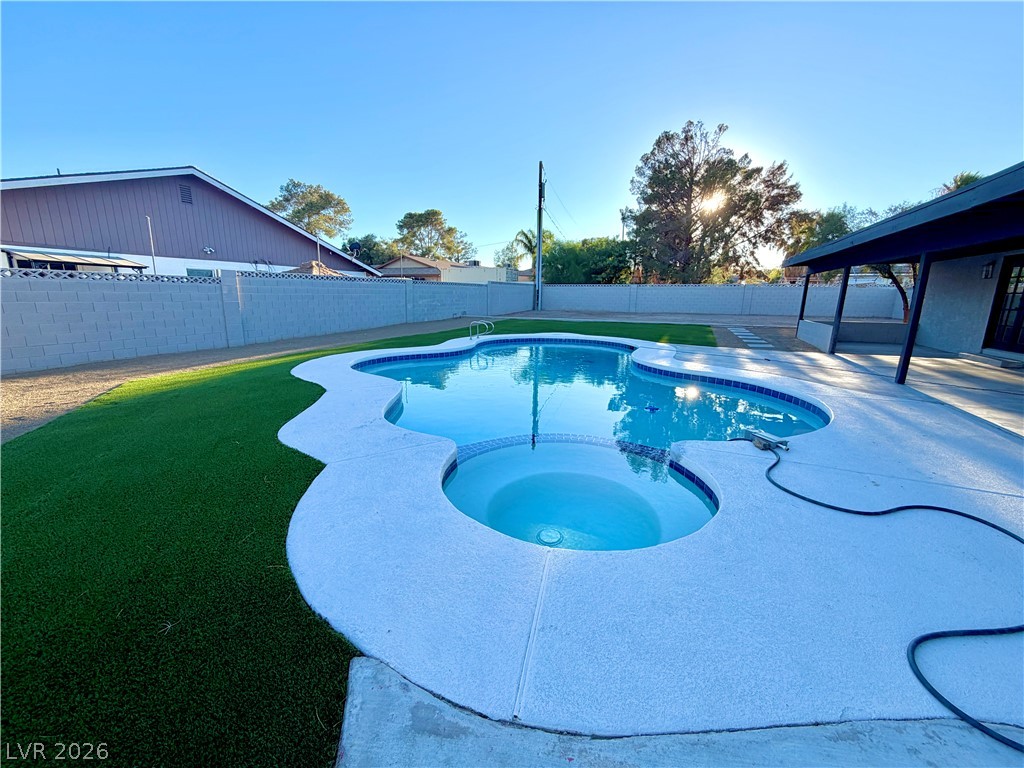 2755 South Torrey Pines Drive Property Photo 37