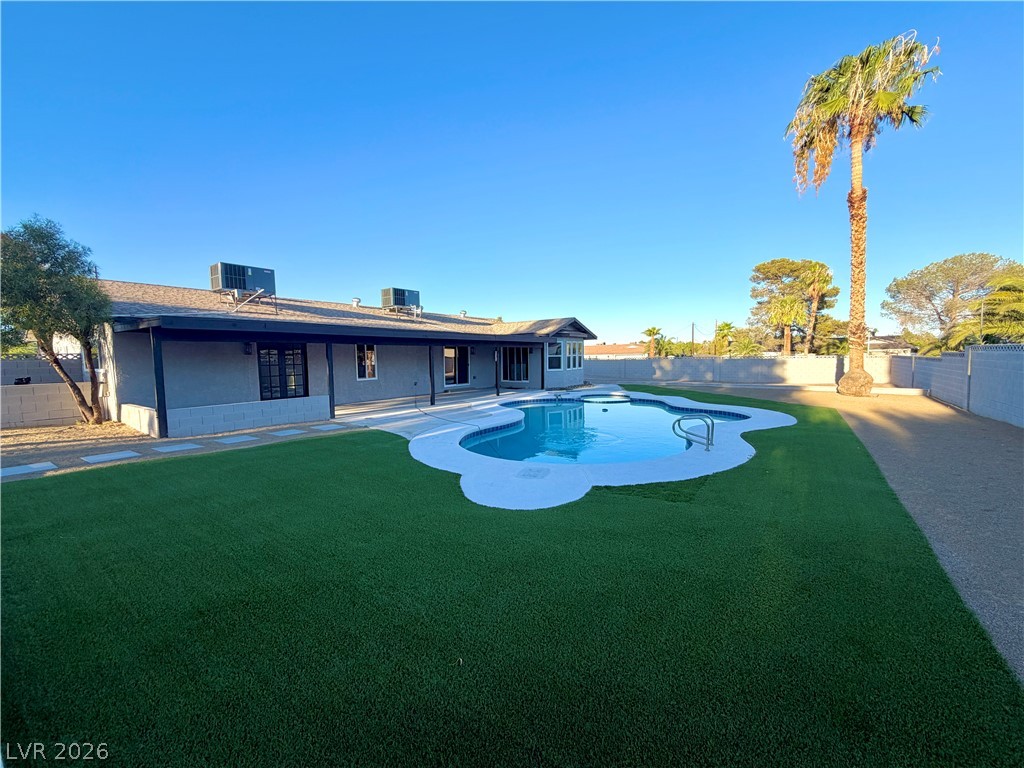 2755 South Torrey Pines Drive Property Photo 38