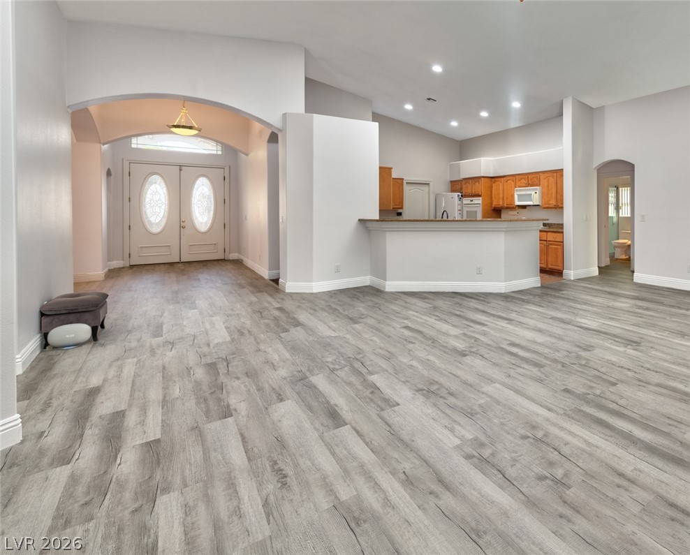 9693 Dancing Pond Way Property Photo 4