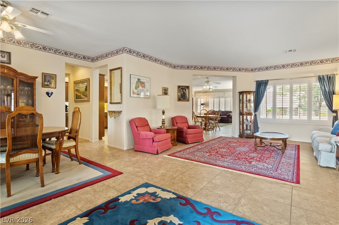 1833 Cherry Knolls Street Property Photo 3