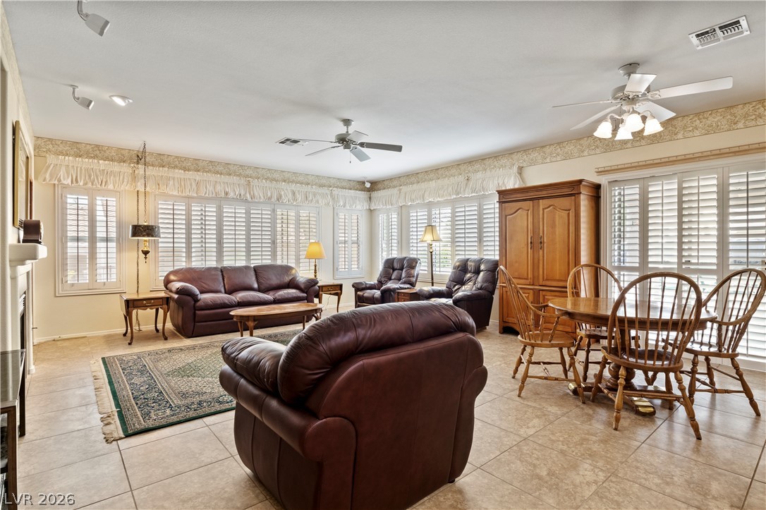 1833 Cherry Knolls Street Property Photo 8