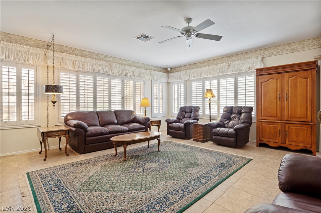 1833 Cherry Knolls Street Property Photo 9