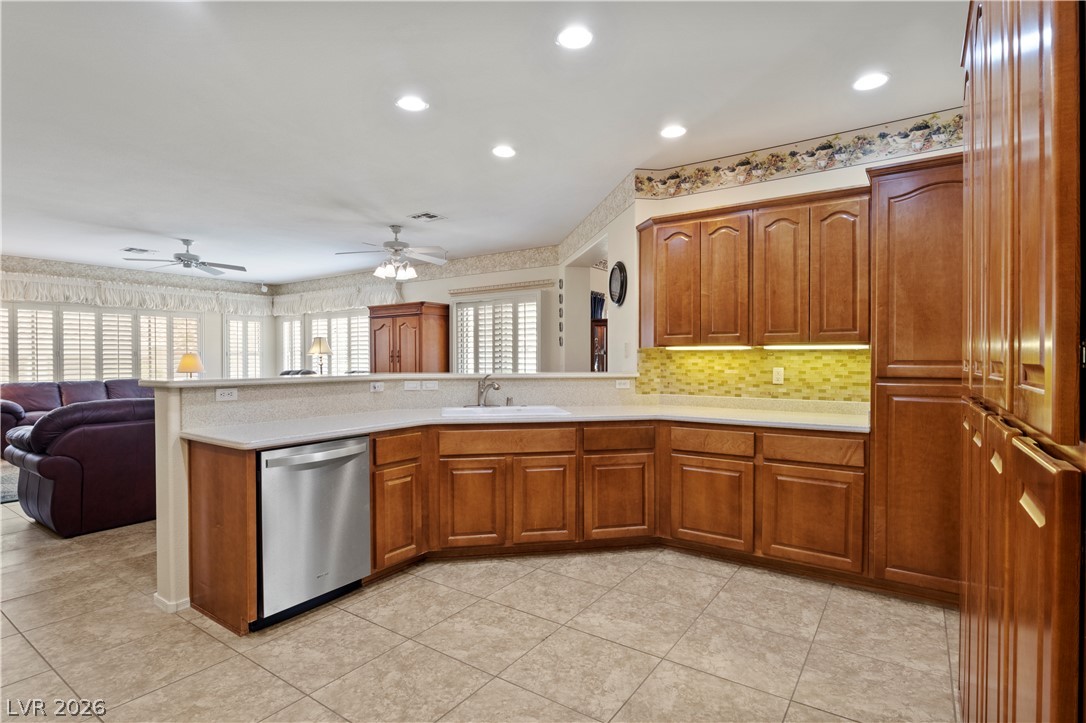 1833 Cherry Knolls Street Property Photo 15