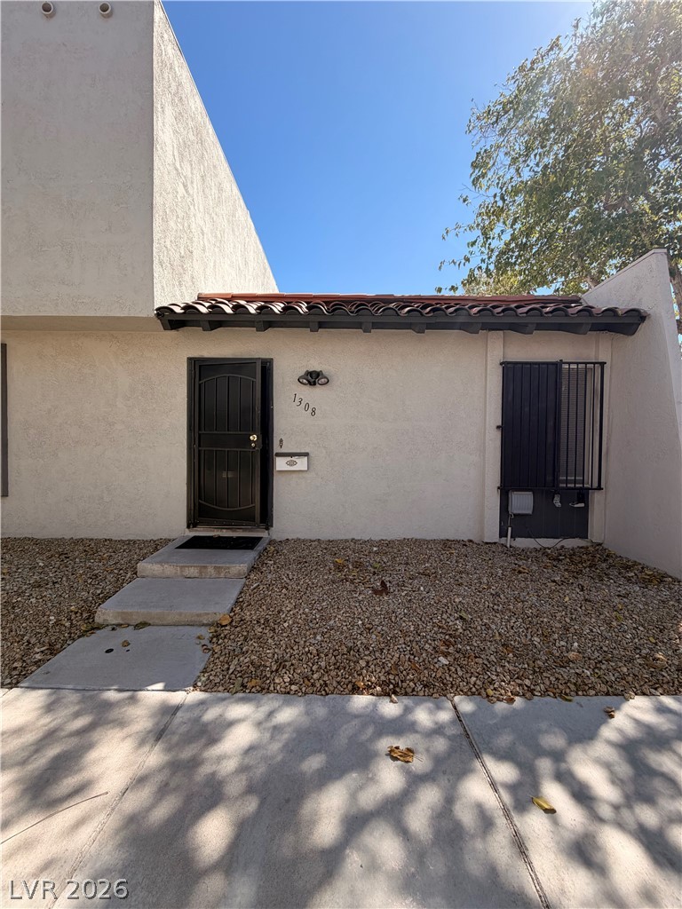 1308 North Jones Boulevard Property Photo 2
