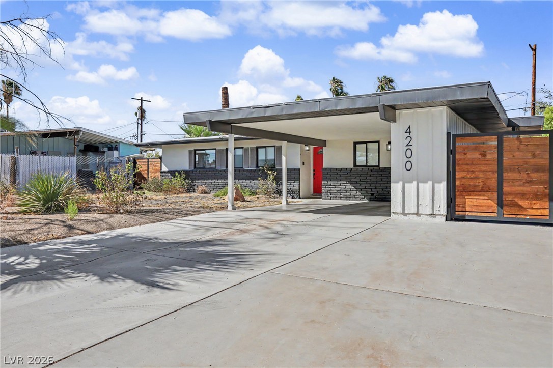 4200 El Parque Avenue Property Photo 4