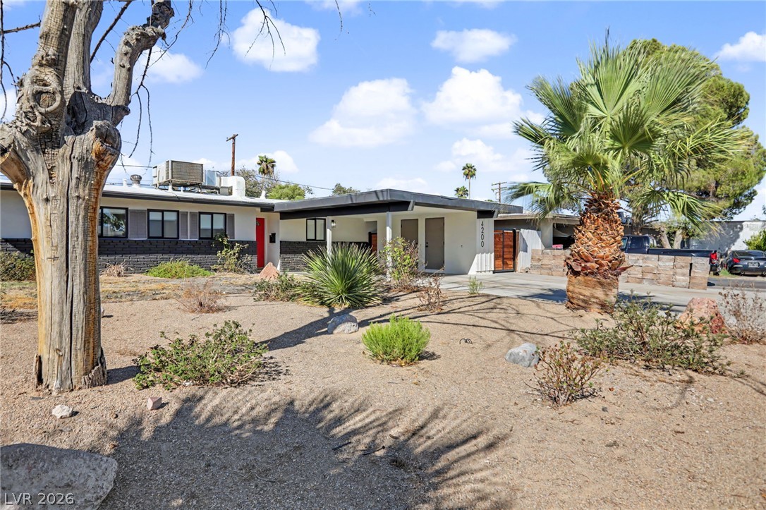 4200 El Parque Avenue Property Photo 5