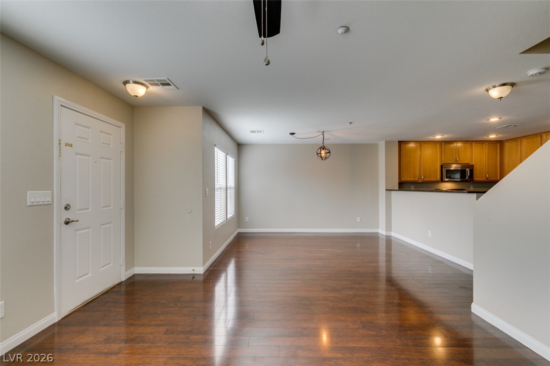 2087 Via Firenze Property Photo 9