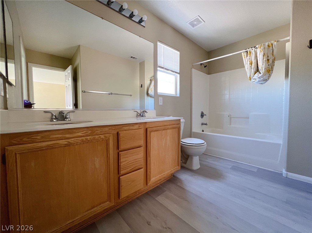 2392 Ember Mist Court Property Photo 8