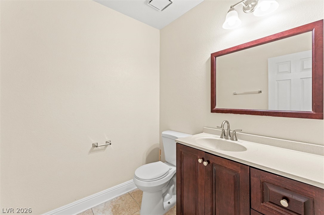 5570 White Cap Street Property Photo 7