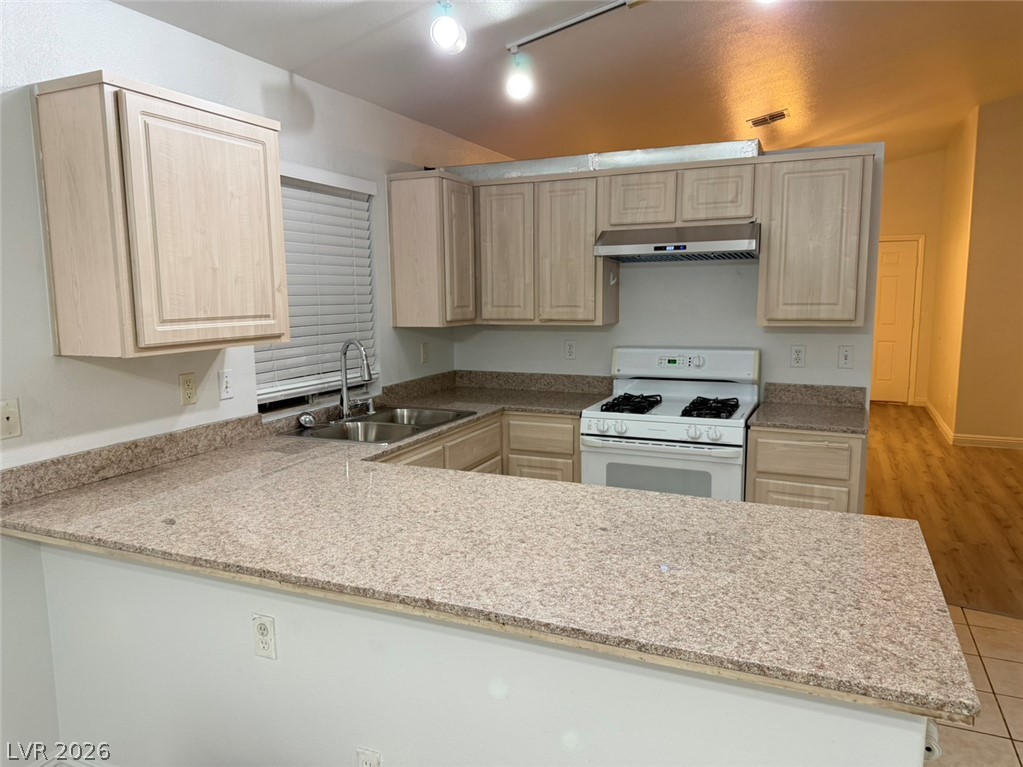 5817 Lenapee Court Property Photo 7