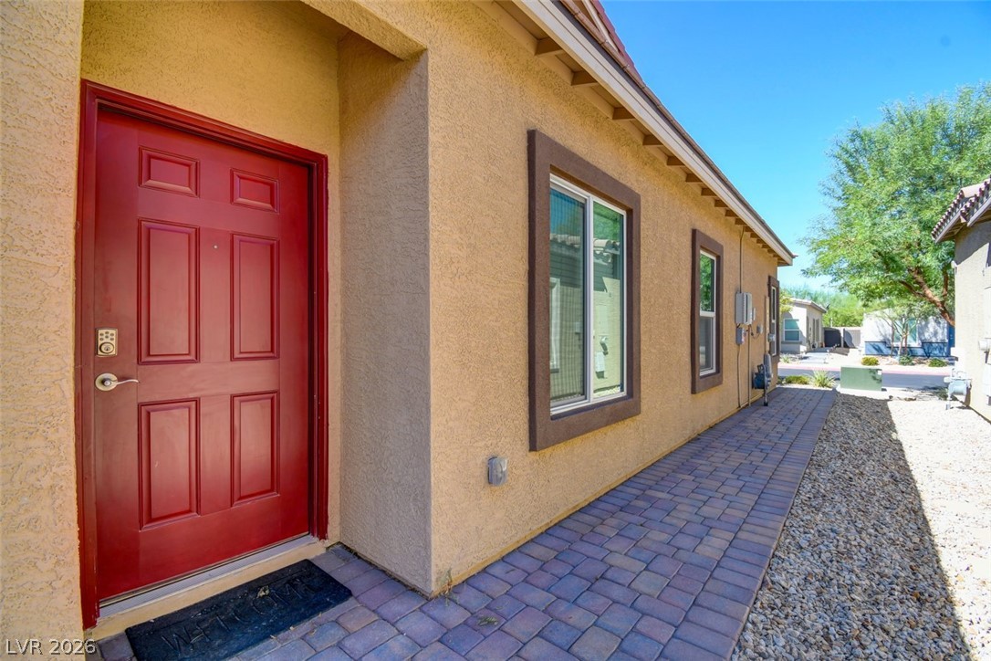 7526 Crested Moon Street Property Photo 5