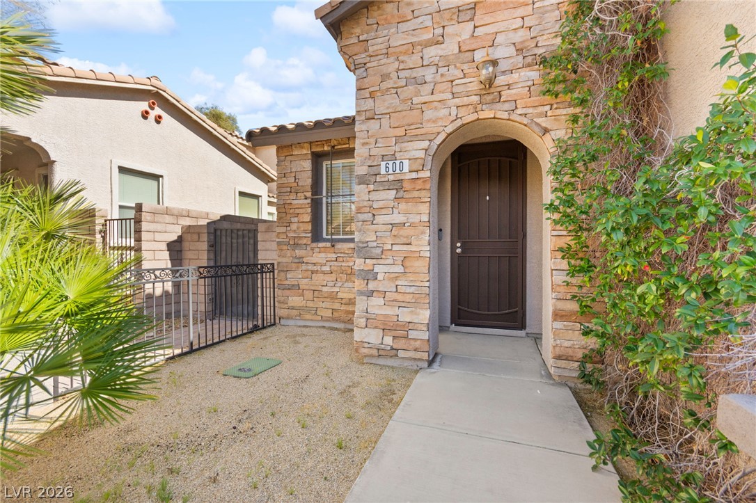600 Bachelor Button Street Property Photo 8