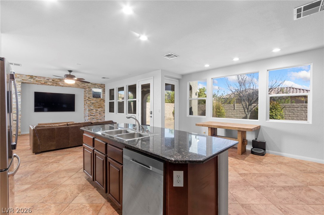 600 Bachelor Button Street Property Photo 18