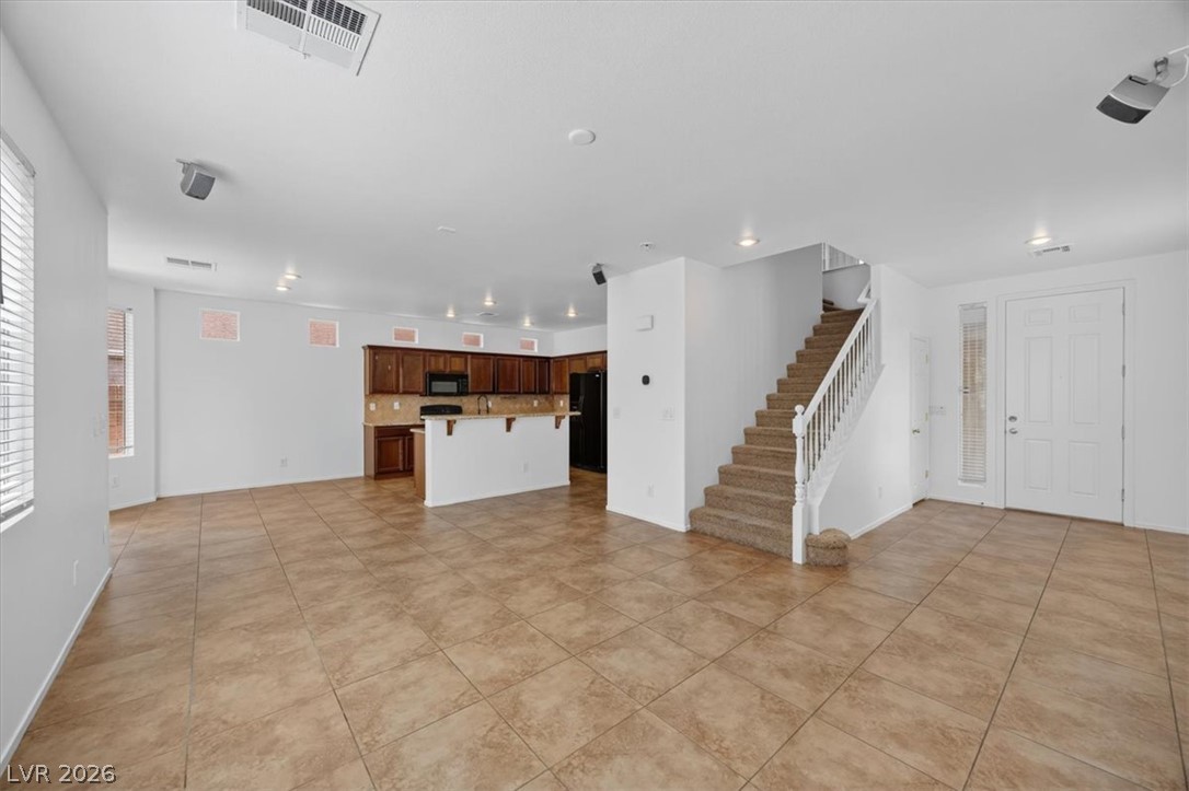 9075 Cloudy Mountain Place Property Photo 5