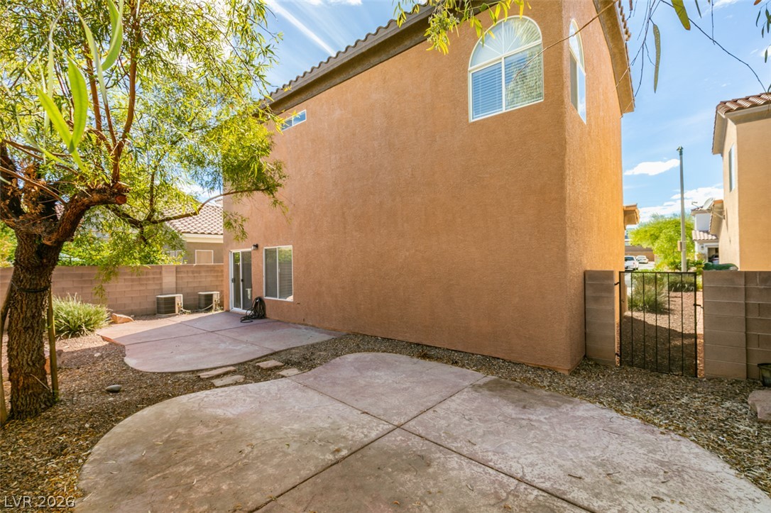 10744 Binasco Street Property Photo 44
