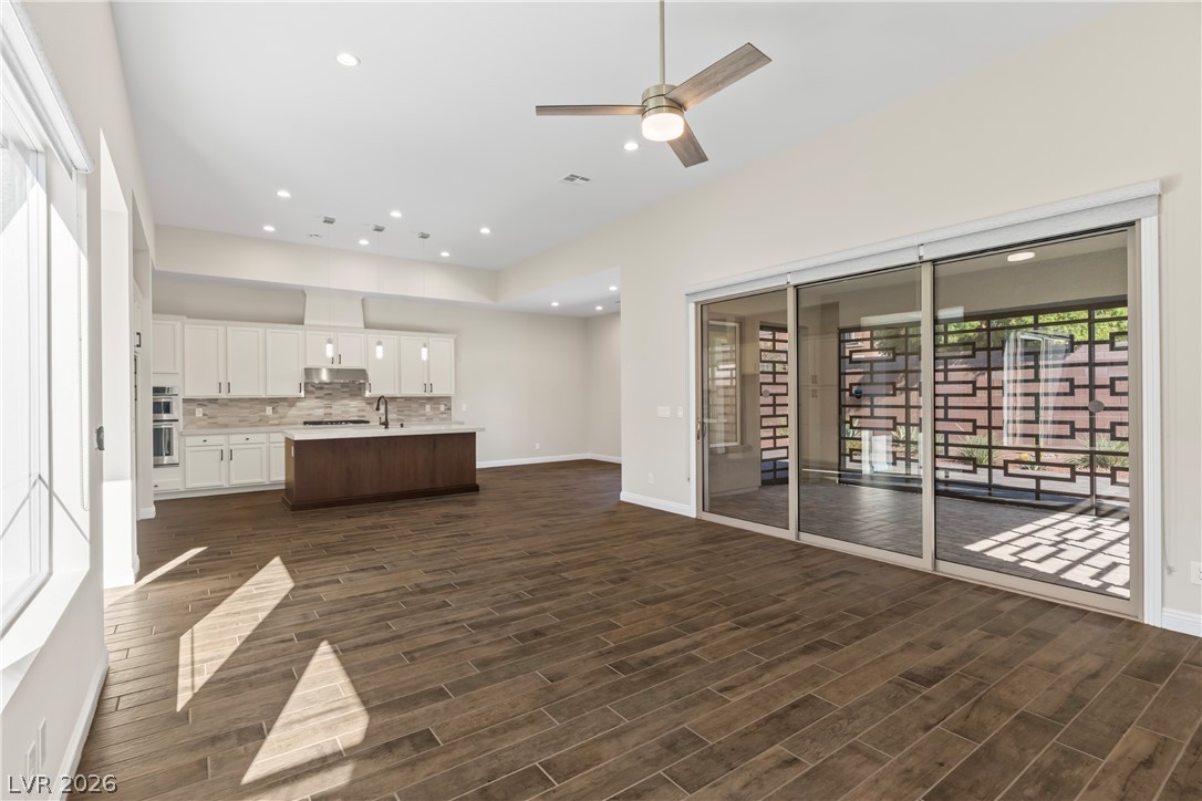 10028 Regency Square Avenue Property Photo 13