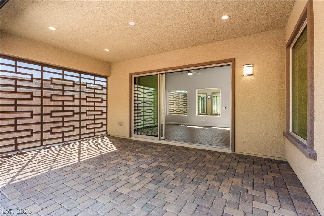 10028 Regency Square Avenue Property Photo 38