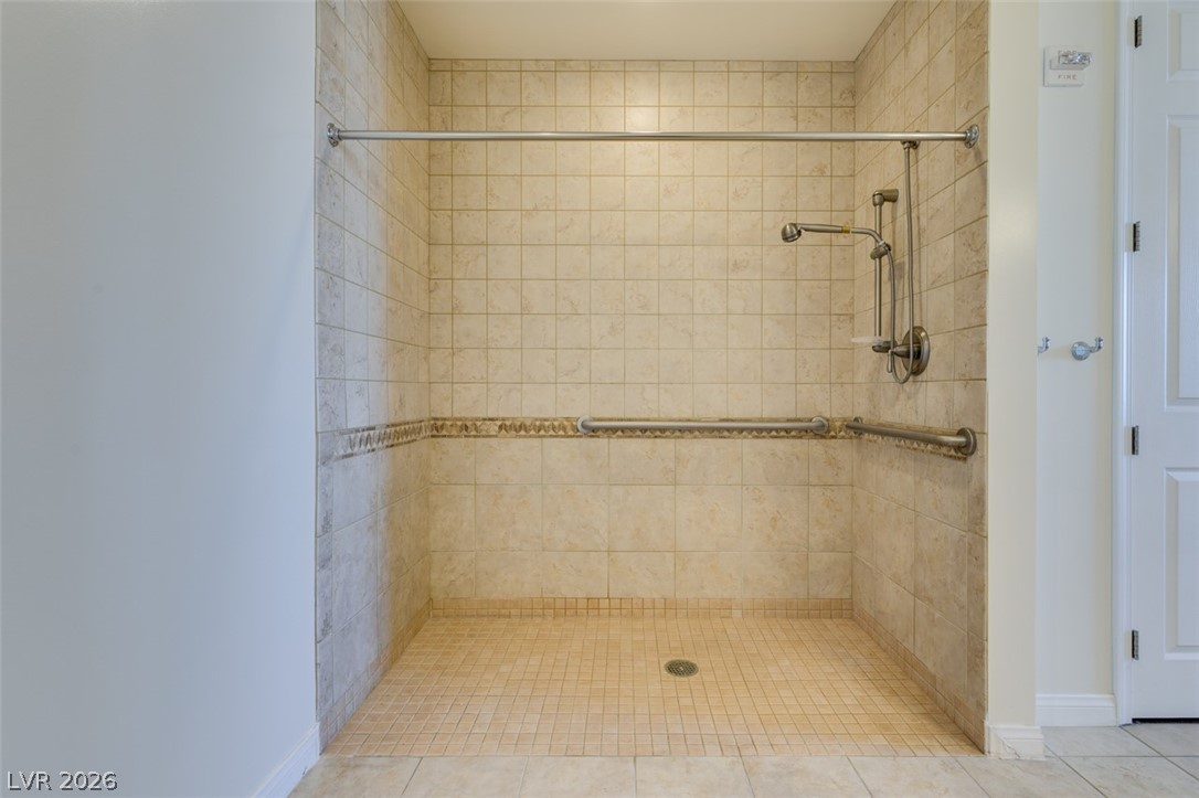 2405 West Serene Avenue 823 Property Photo 34