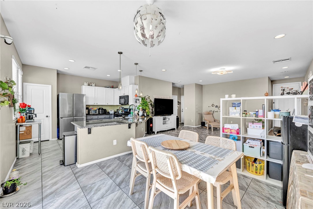 10656 Summerbell Street Property Photo 11