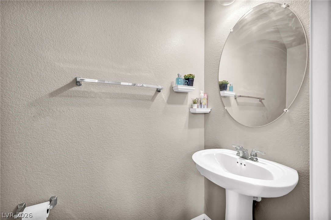 10656 Summerbell Street Property Photo 23
