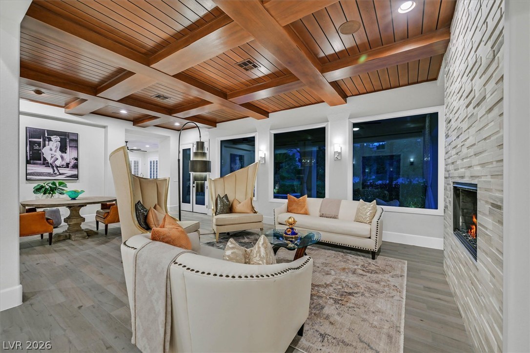 12057 Oakland Hills Drive Property Photo 9