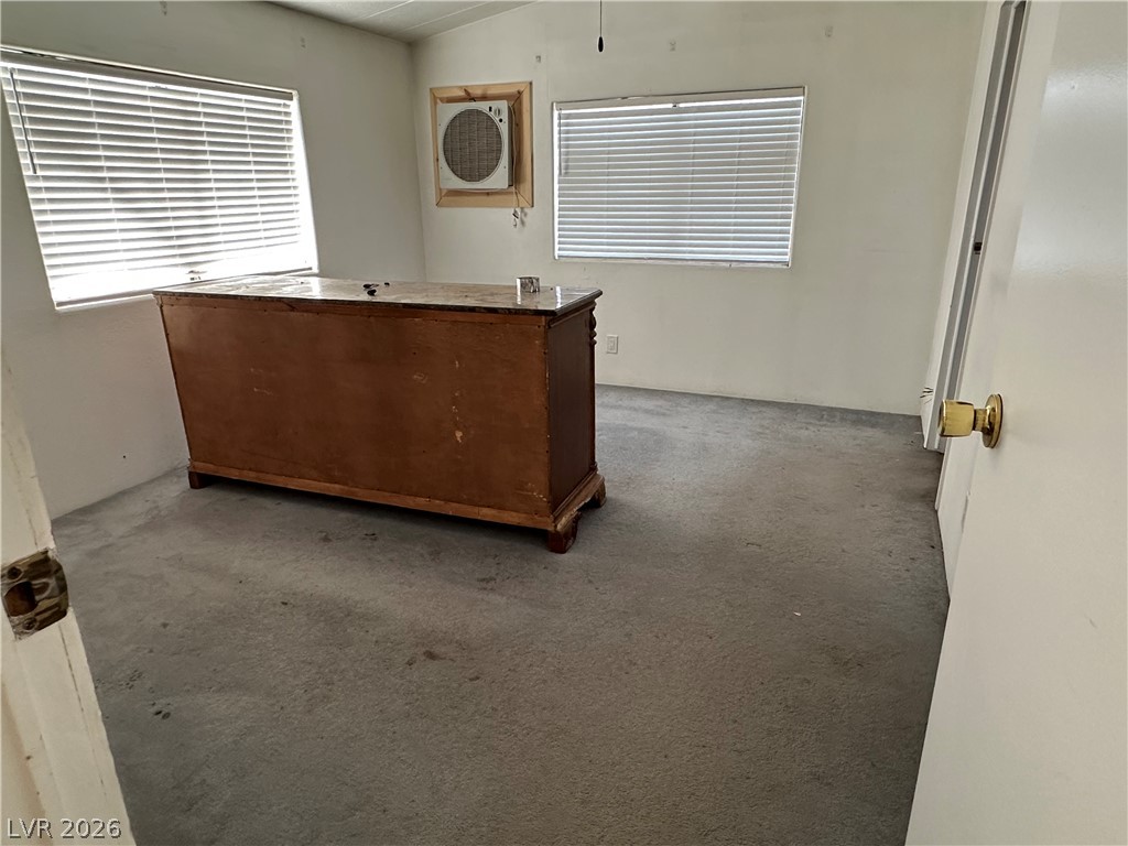 236 South South Montana Street Property Photo 4