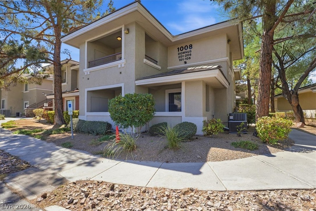 1008 Domnus Lane 202 Property Photo 1