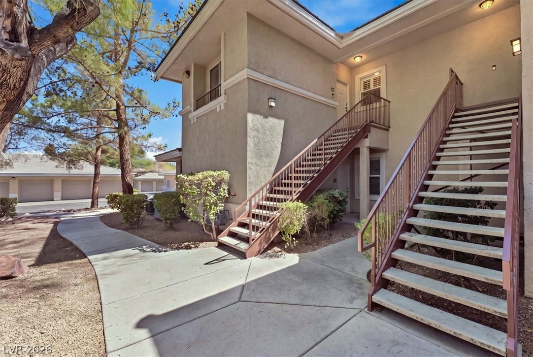 1008 Domnus Lane 202 Property Photo 2