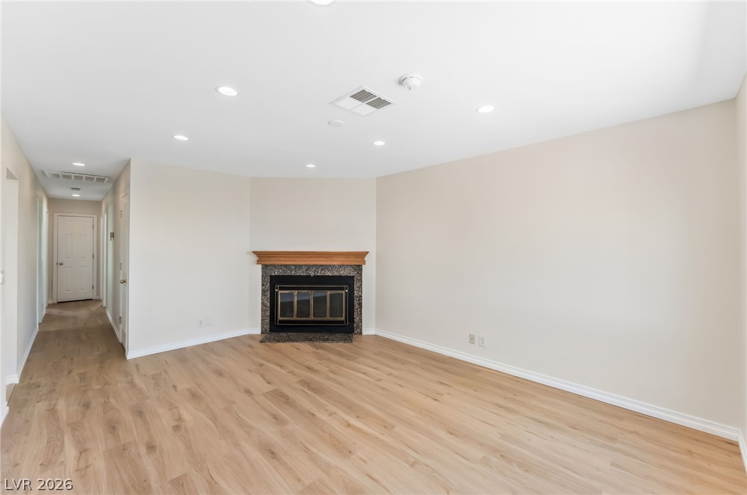 2524 Valparaiso Street Property Photo 10