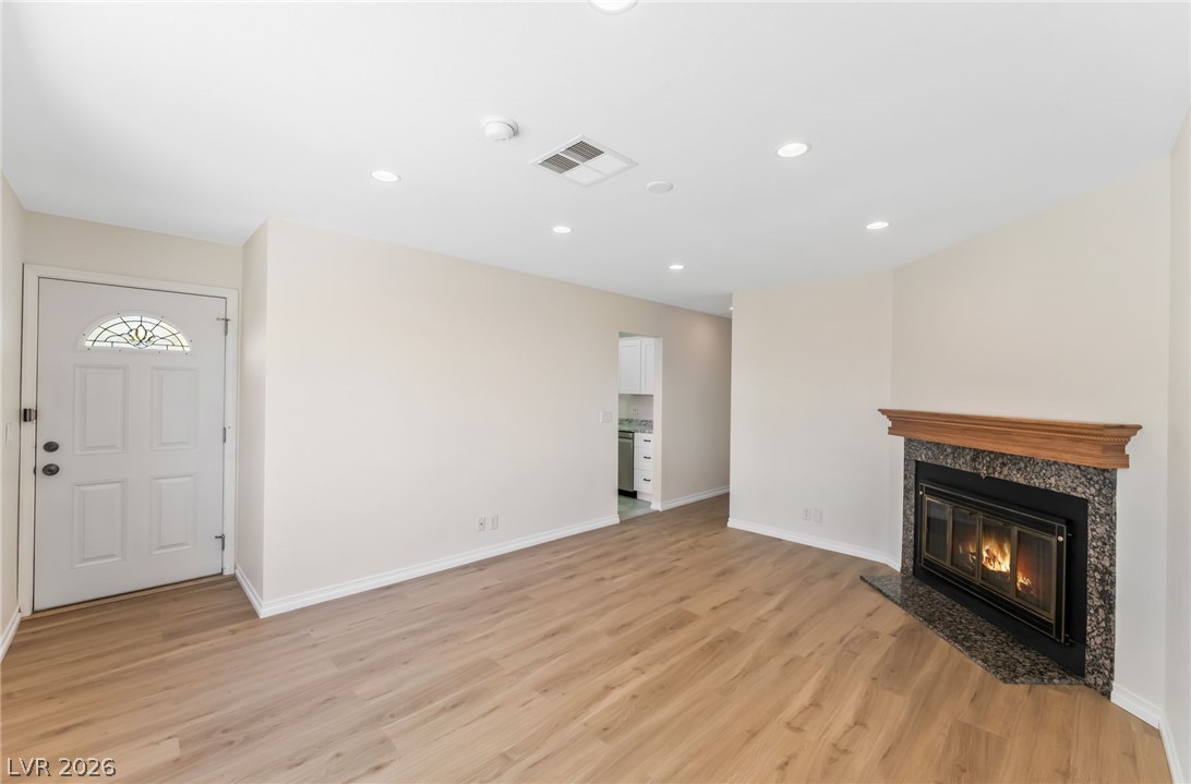 2524 Valparaiso Street Property Photo 11