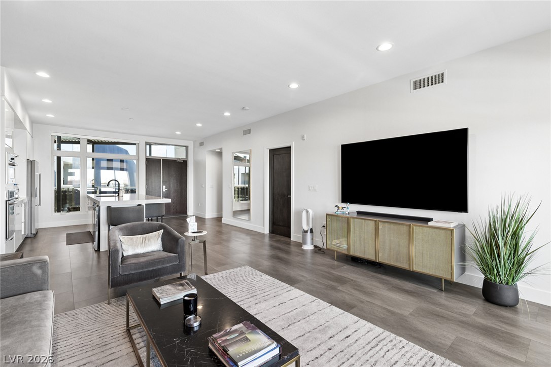 2816599 Property Photo 16