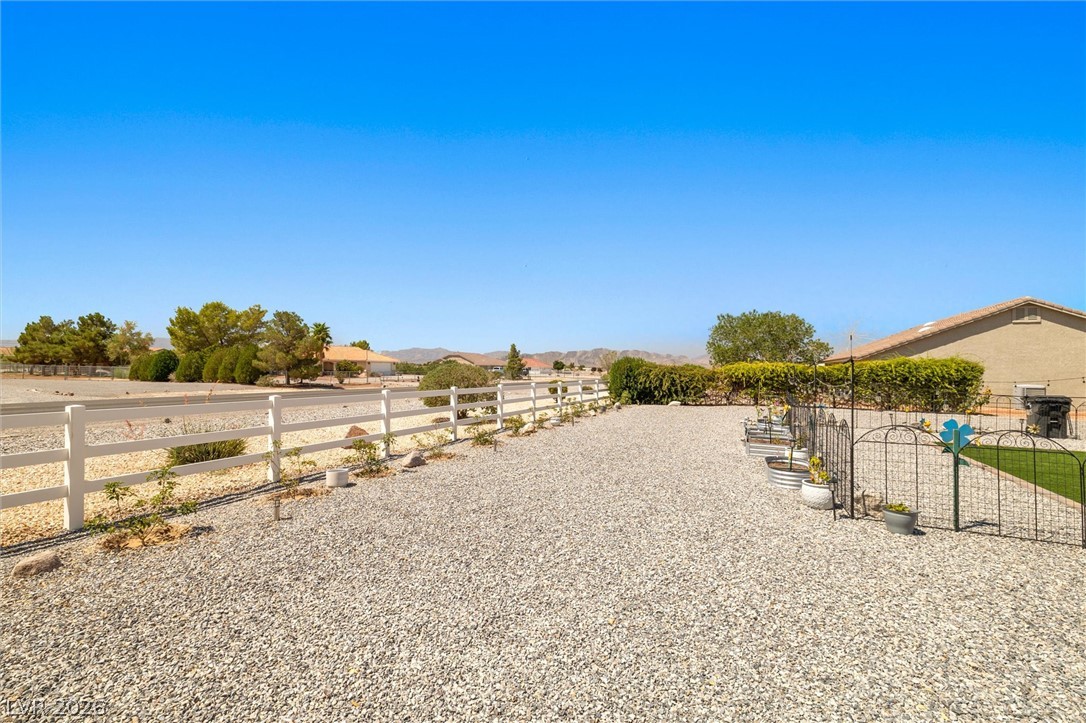 681 Indian Wells Court Property Photo 14