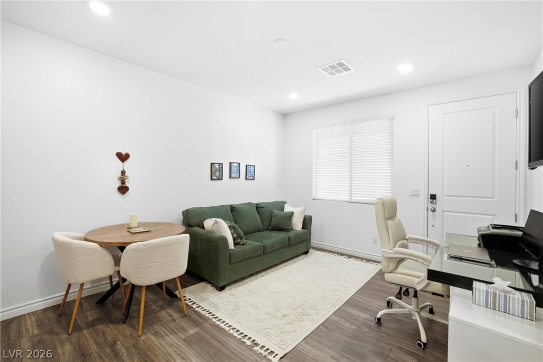 9628 Slate Peak Avenue Property Photo 12